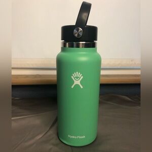 Green 32oz Yeti